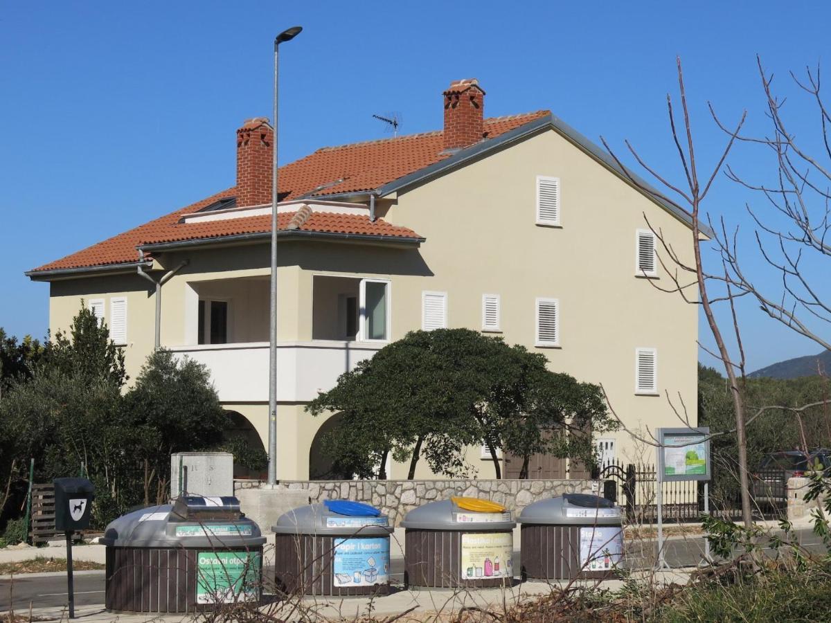 Apartments Rea Црес Экстерьер фото