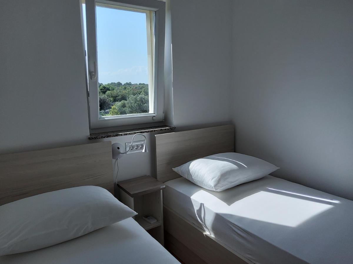 Apartments Rea Црес Экстерьер фото