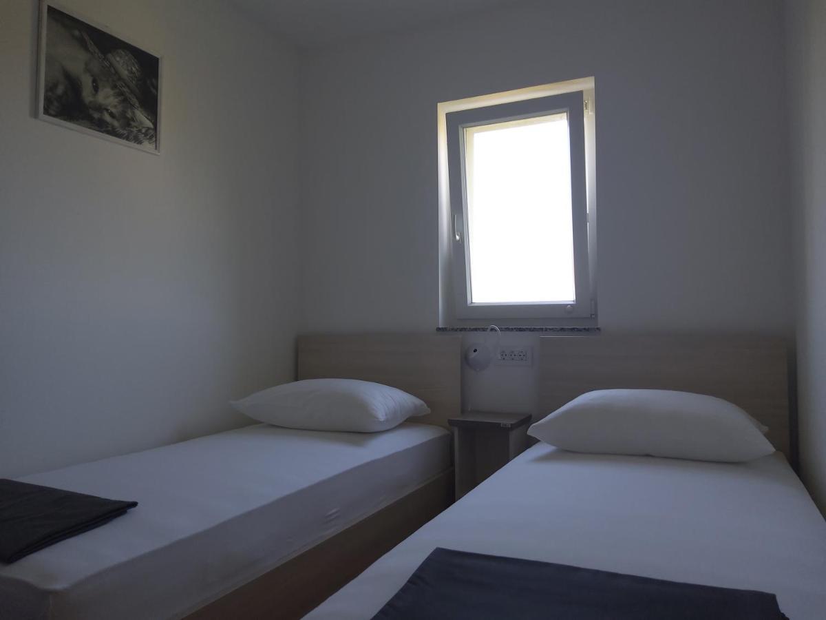 Apartments Rea Црес Экстерьер фото